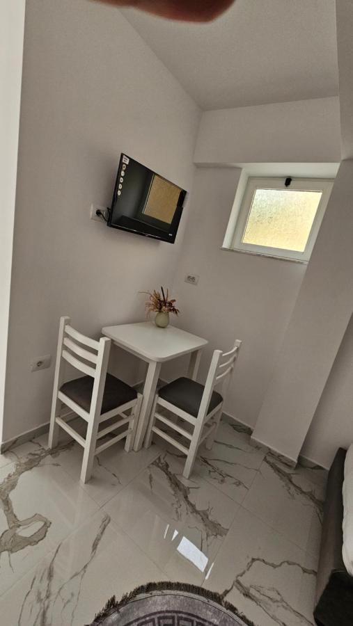 Appartement Ulliri à Tirana Extérieur photo